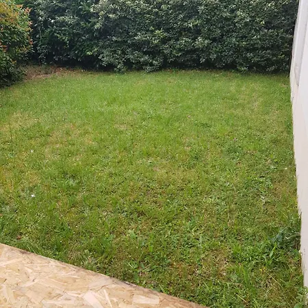 Avec Jardin Apartament *